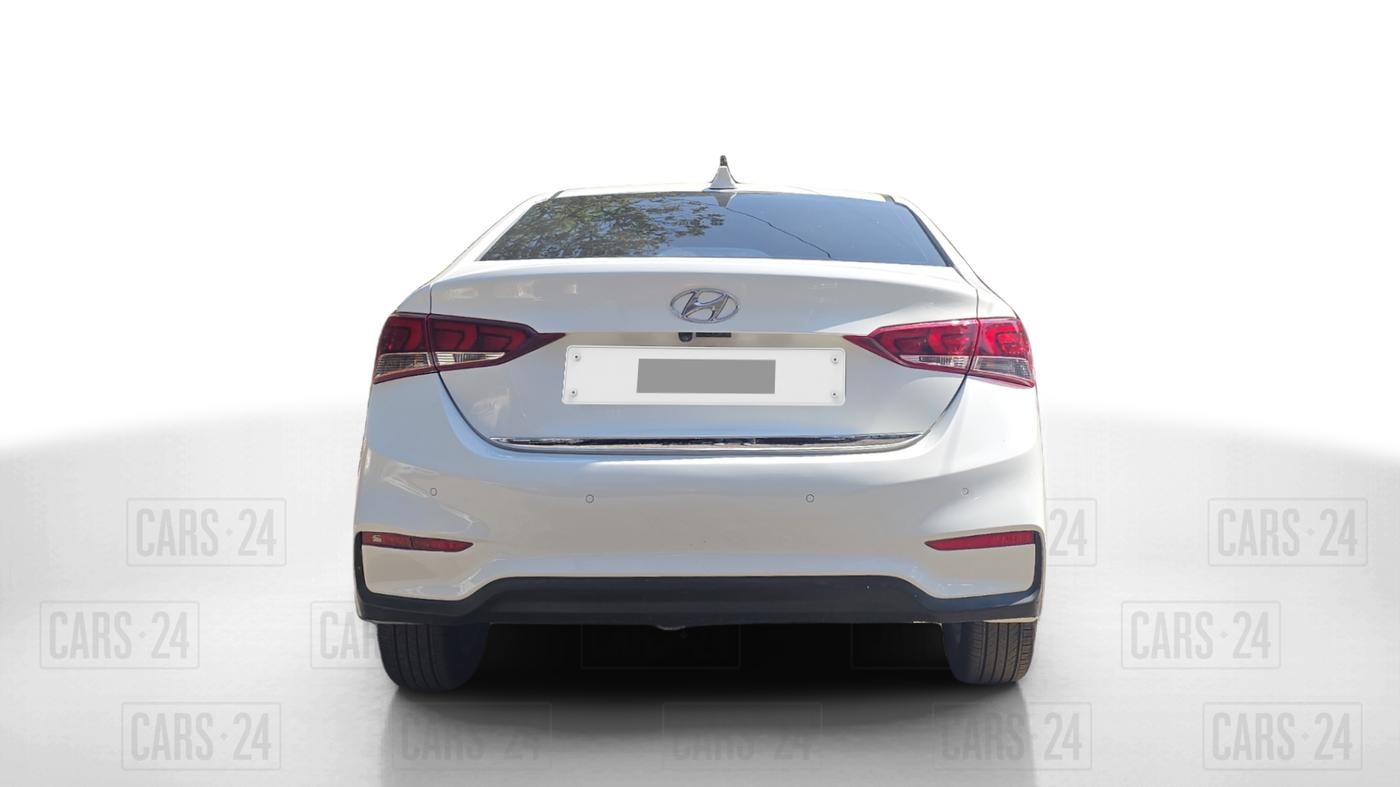 2017 Hyundai Verna 1.6 SX (O) CRDI MT, Diesel, Manual, 79,000 km, Back/Rear