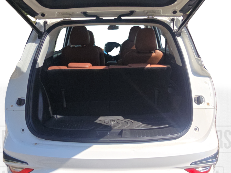 2020 MG HECTOR PLUS SHARP 2.0 DIESEL TURBO MT 6-STR, Diesel, Manual, 54,700 km, Boot Inside