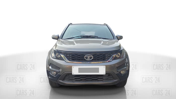 2017 Tata Hexa XT 4X2 7 STR, Diesel, Manual, 1,40,000 km, Front