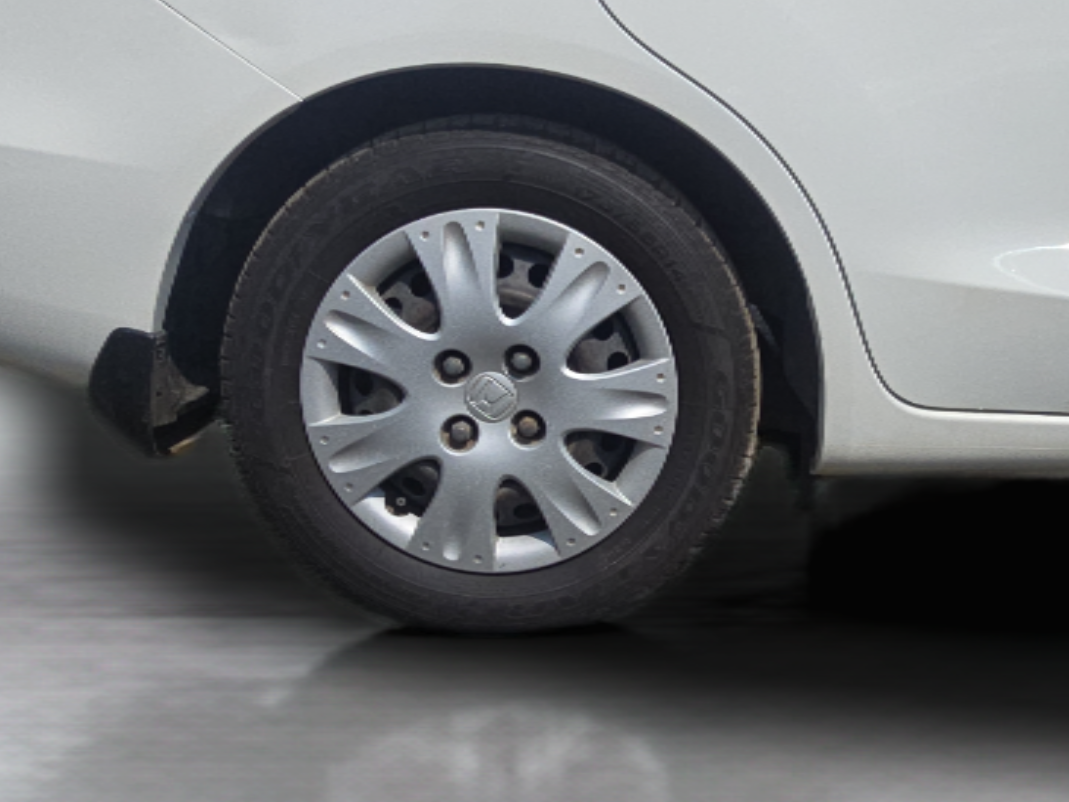 2017 Honda Amaze 1.2L I-VTEC S, Petrol, Manual, 53,647 km, Right Rear Wheel