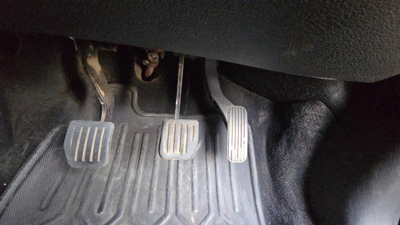 2019 Tata Harrier XZ 2.0L, Diesel, Manual, 50,600 km, Pedals