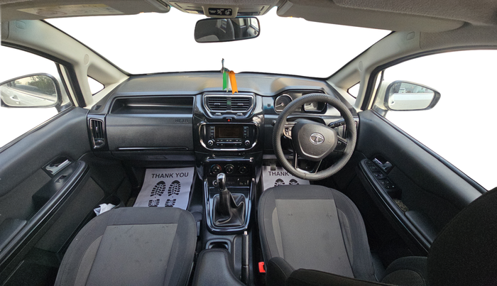 2017 Tata Hexa XE 4X2 7 STR, Diesel, Manual, 94,000 km, Dashboard