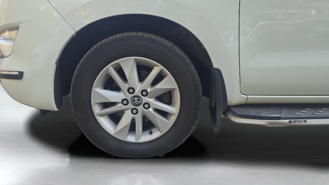 2018 Toyota Innova Crysta 2.4 VX 8 STR, Diesel, Manual, 69,000 km, Left Front Wheel