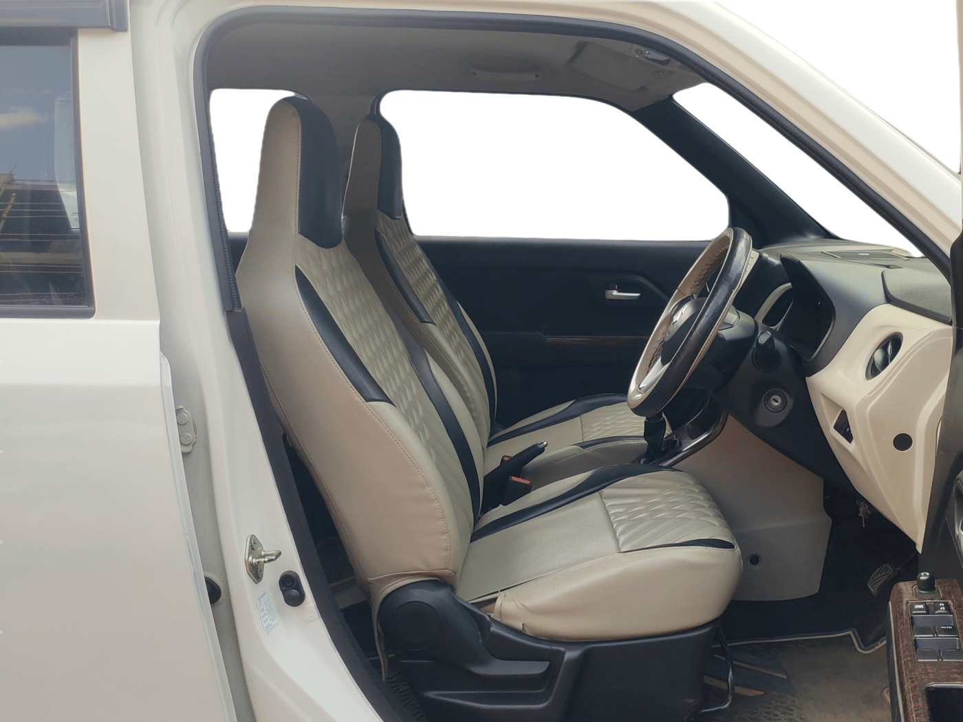 2019 Maruti New Wagon-R VXI 1.0, Petrol, Manual, 35,466 km, Right Side Front Door Cabin
