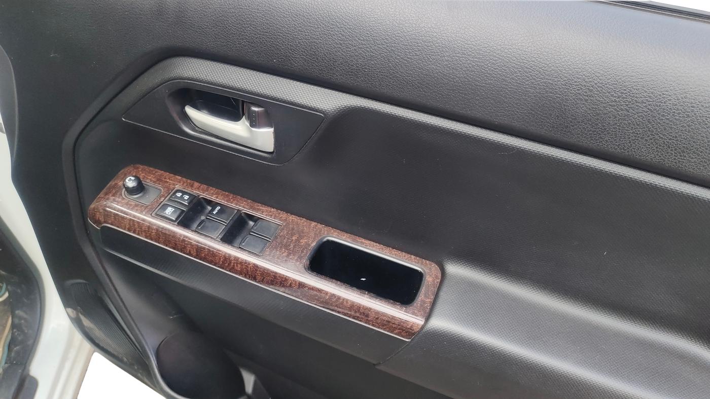 2019 Maruti New Wagon-R VXI 1.0, Petrol, Manual, 35,466 km, Driver Side Door Panel Controls