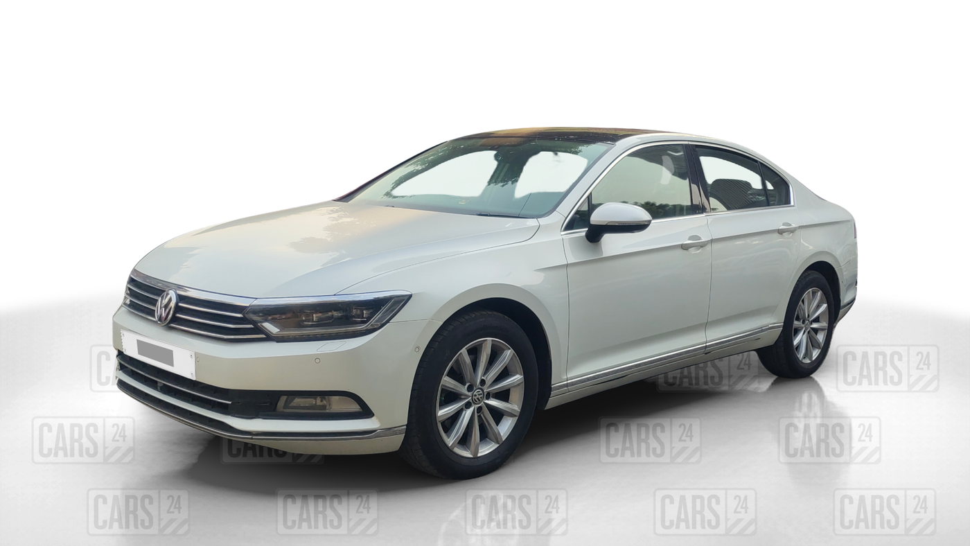 2018 Volkswagen Passat COMFORTLINE DSG, Diesel, Automatic, 1,10,642 km, Left Front Diagonal