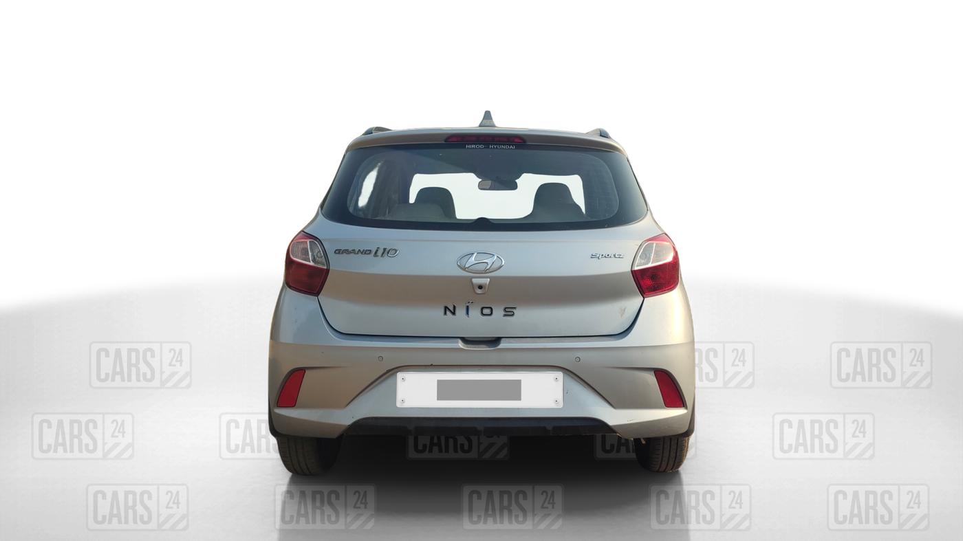 2022 Hyundai GRAND I10 NIOS SPORTZ 1.2 KAPPA VTVT, Petrol, Manual, 42,958 km, Back/Rear