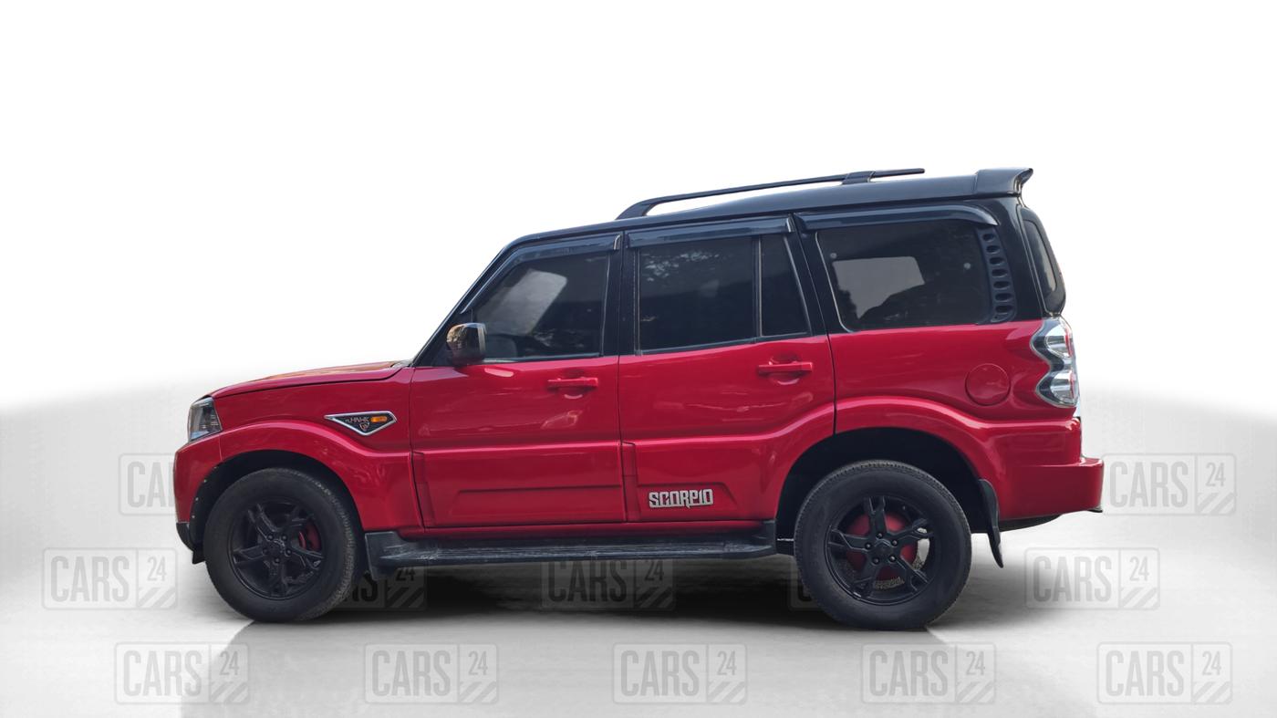 2017 Mahindra Scorpio S10 2WD INTELLI-HYBRID, Diesel, Manual, 1,01,315 km, Left Side