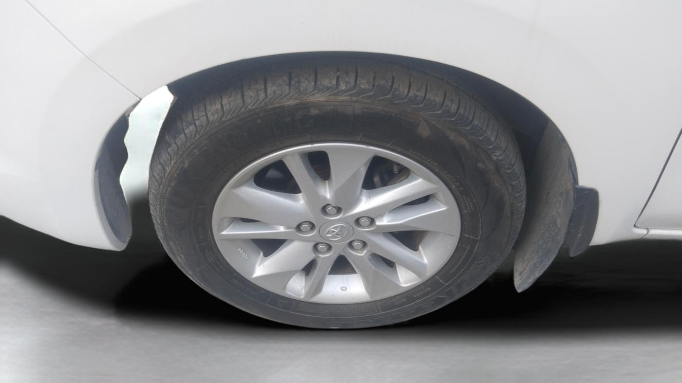 2020 Toyota Innova Crysta 2.4 VX 8 STR, Diesel, Manual, 76,000 km, Left Front Wheel