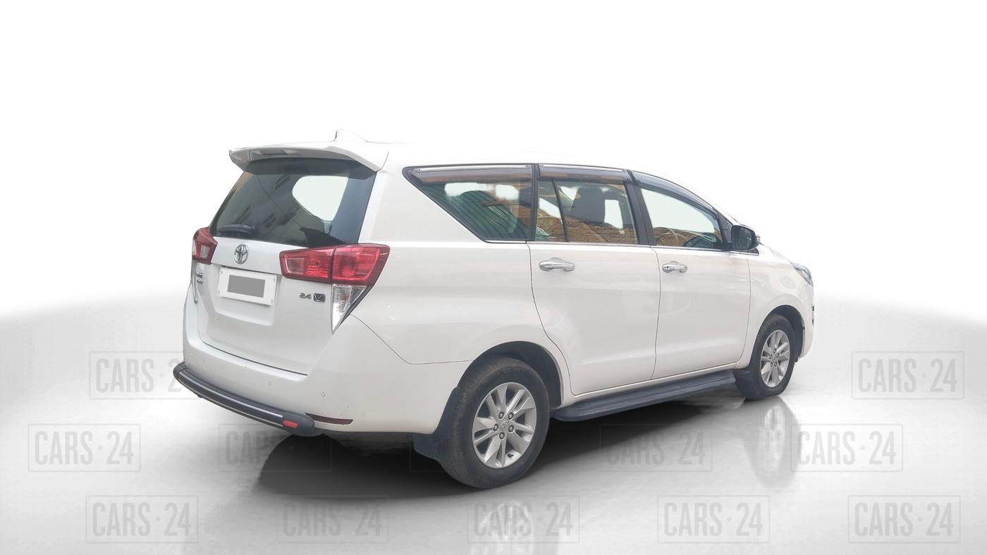 2020 Toyota Innova Crysta 2.4 VX 8 STR, Diesel, Manual, 76,000 km, Right Back Diagonal