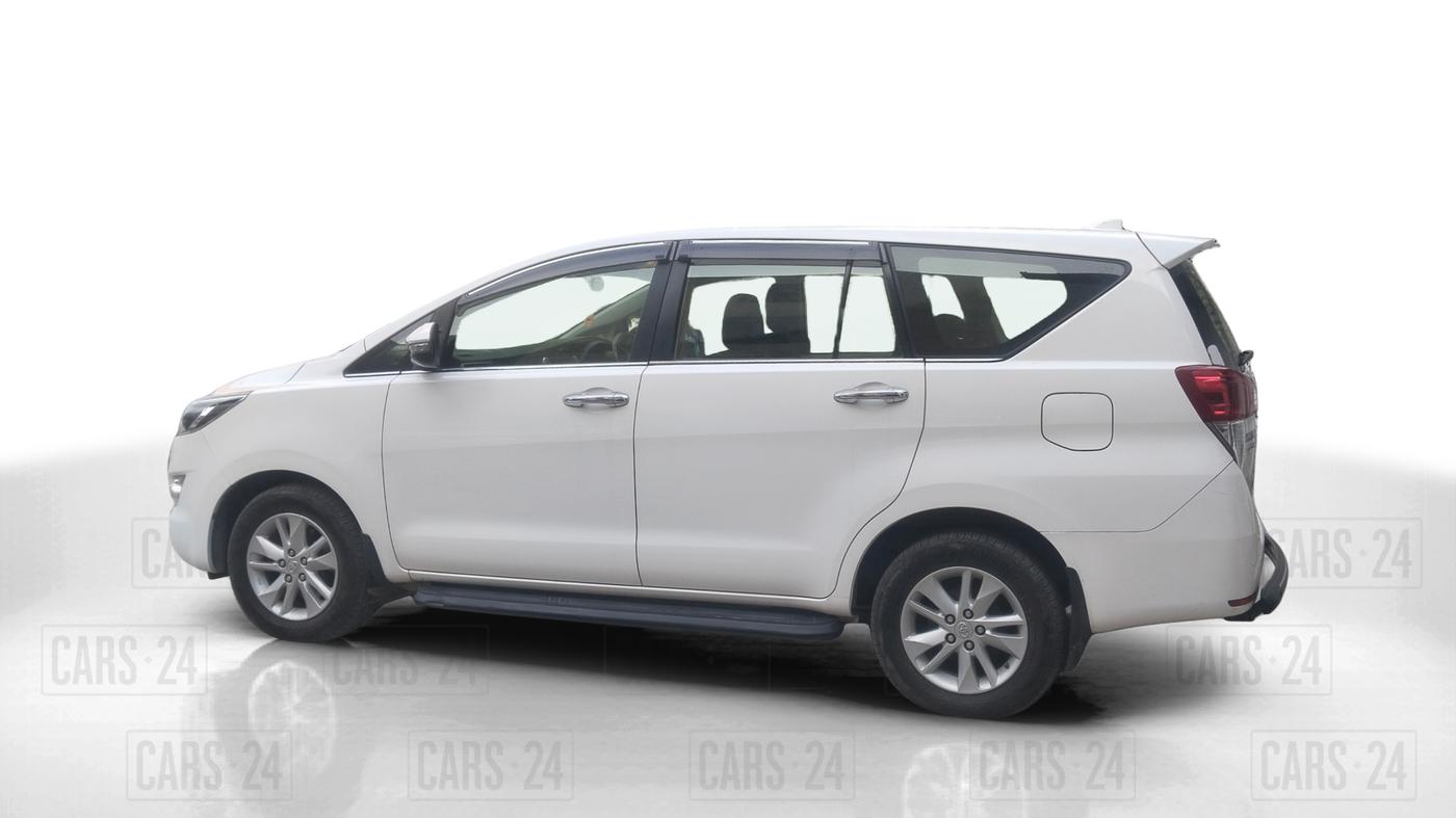 2020 Toyota Innova Crysta 2.4 VX 8 STR, Diesel, Manual, 76,000 km, Left Side