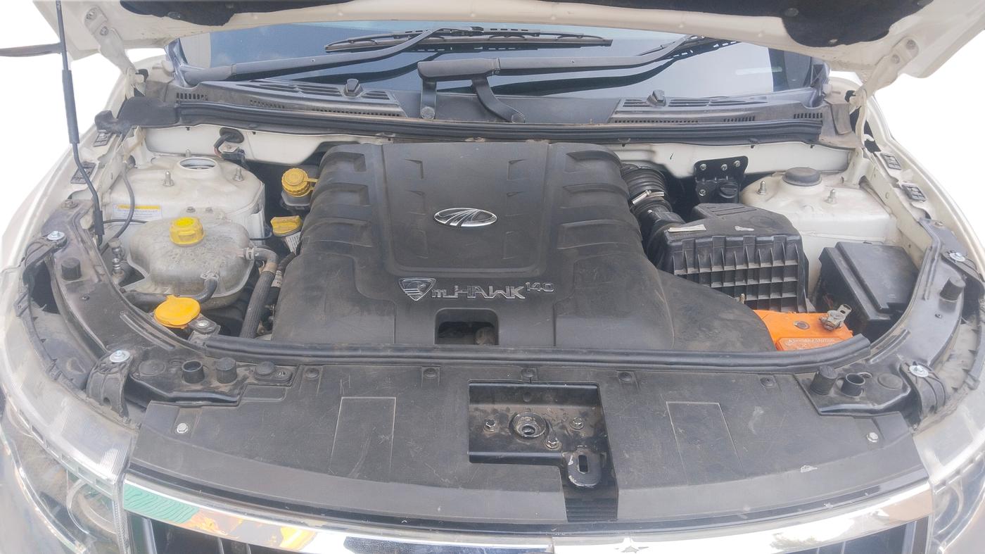 2020 Mahindra XUV500 W9, Diesel, Manual, 67,763 km, Gear Lever