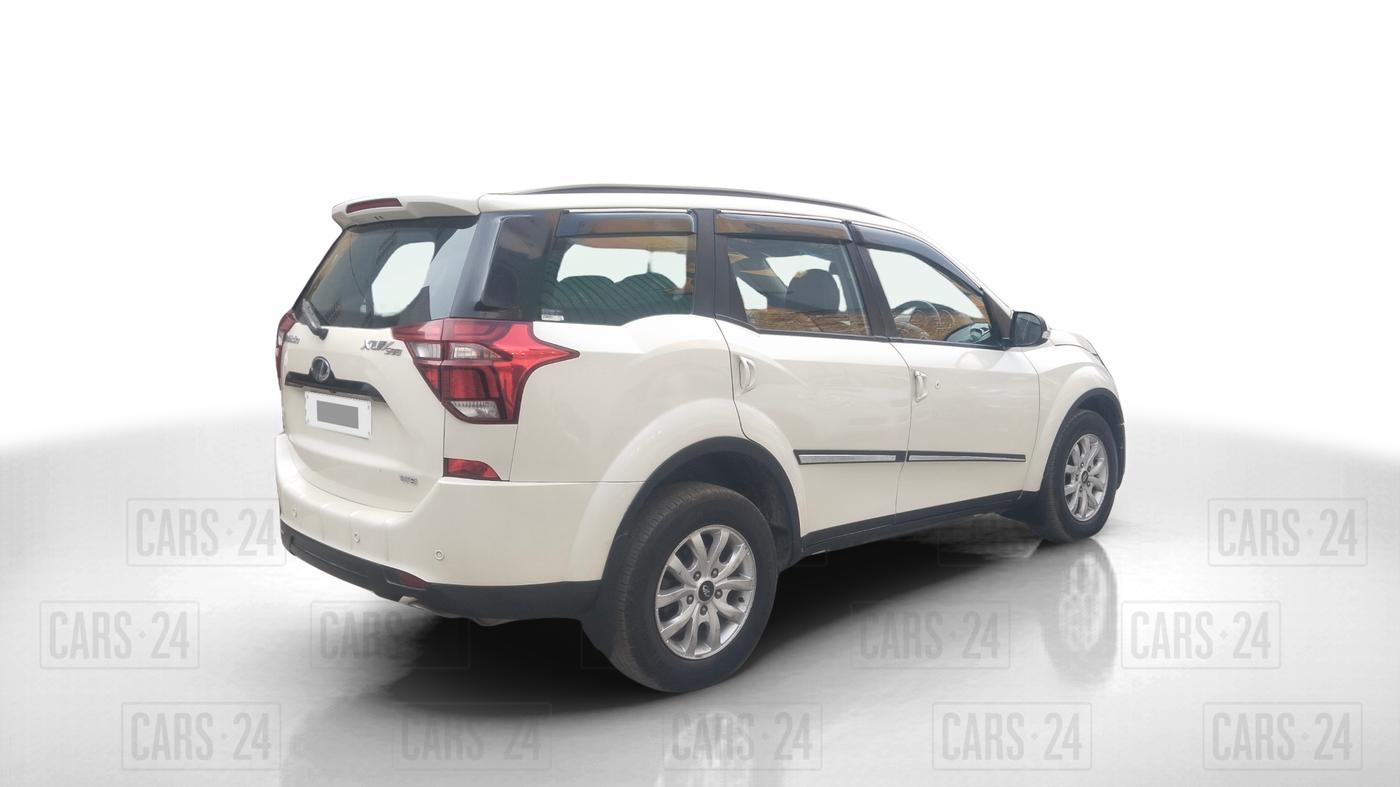 2020 Mahindra XUV500 W9, Diesel, Manual, 67,763 km, Right Back Diagonal