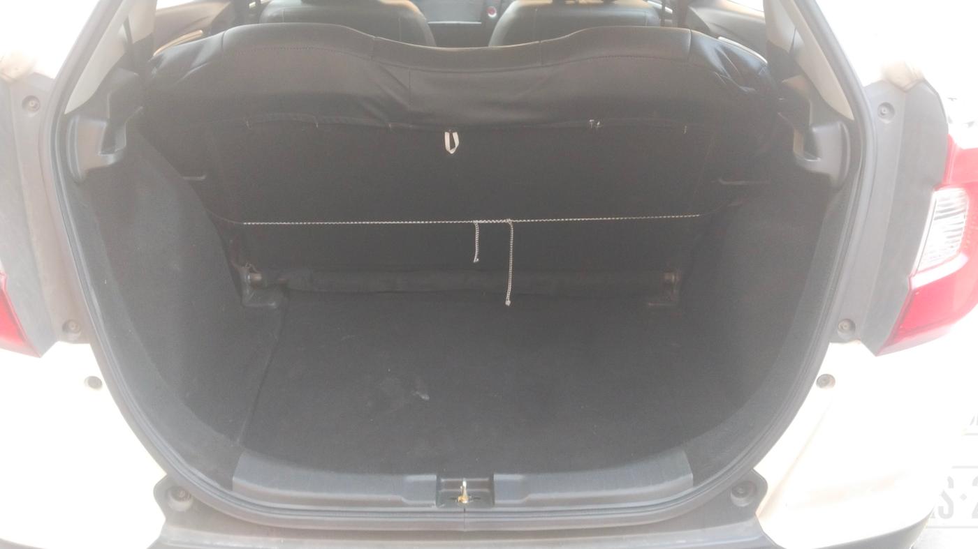 2018 Honda WR-V 1.5L I-DTEC VX MT, Diesel, Manual, 93,866 km, Boot Inside