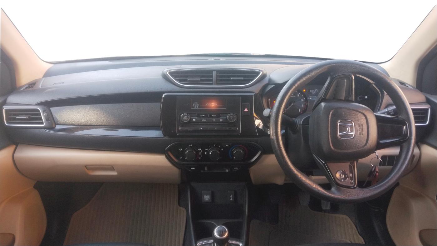 2020 Honda Amaze 1.2L I-VTEC S, Petrol, Manual, 32,591 km, Right Side Front Door Cabin