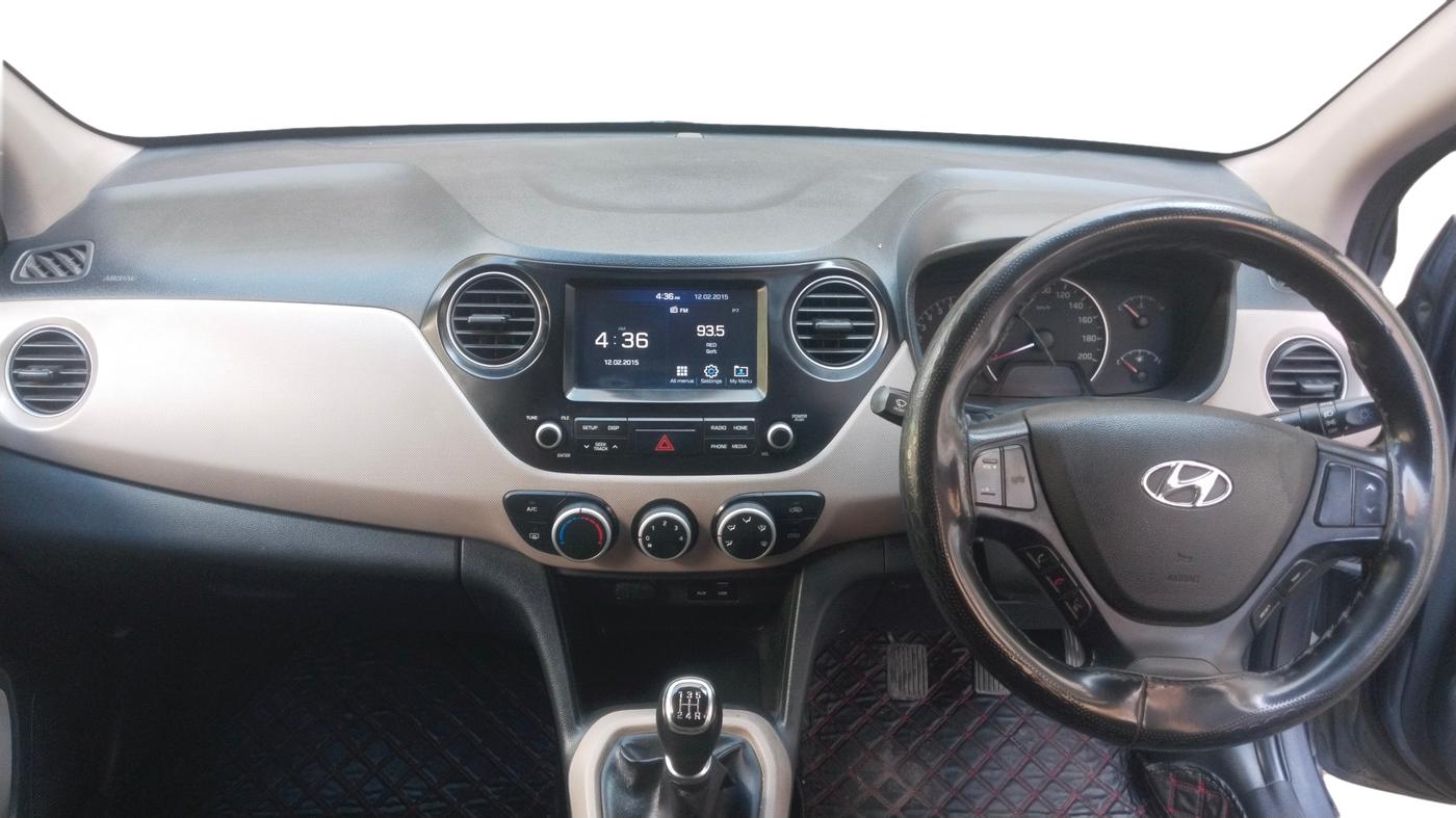 2018 Hyundai Grand i10 SPORTZ 1.2 KAPPA VTVT, Petrol, Manual, 60,303 km, Dashboard