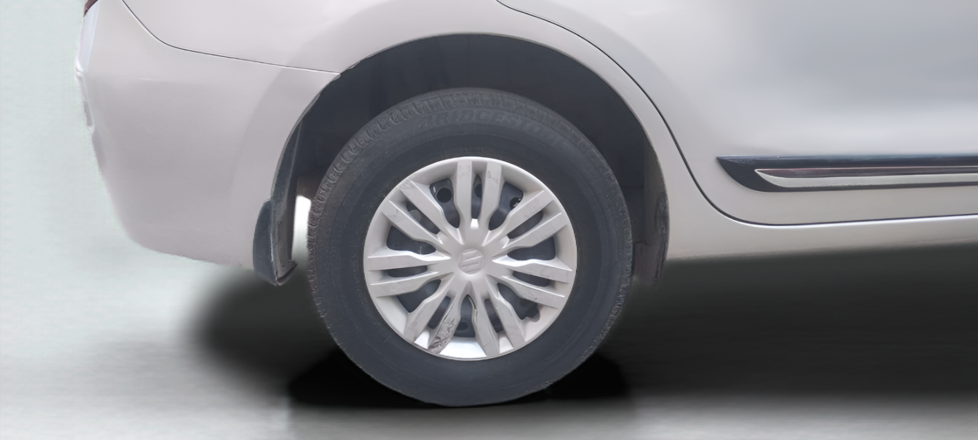 2019 Maruti Dzire VXI AMT, Petrol, Automatic, 55,085 km, Right Rear Wheel
