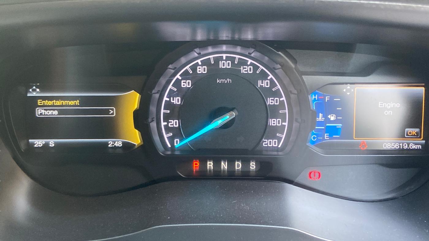 2016 Ford Endeavour TREND 3.2 4X4 AT, Diesel, Automatic, 85,619 km, Odometer Image