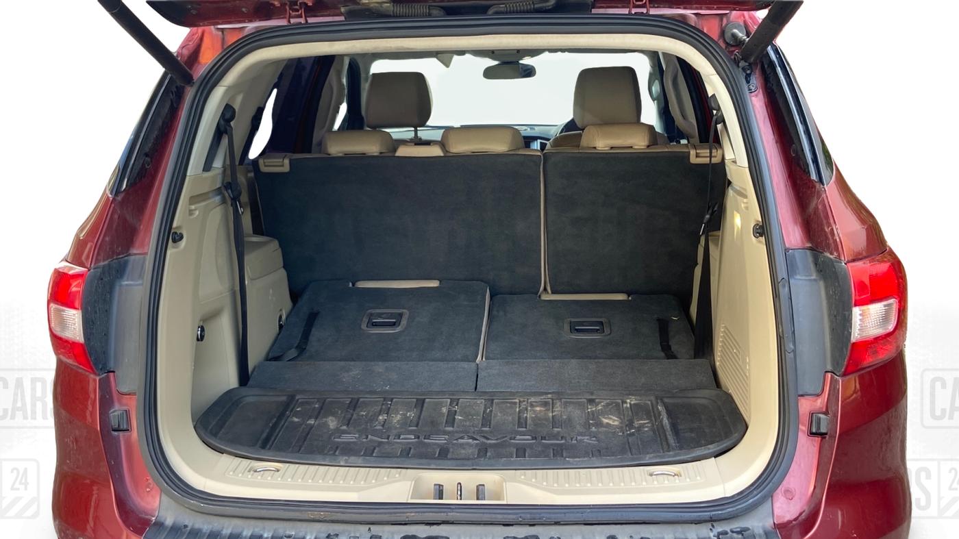 2016 Ford Endeavour TREND 3.2 4X4 AT, Diesel, Automatic, 85,619 km, Boot Inside
