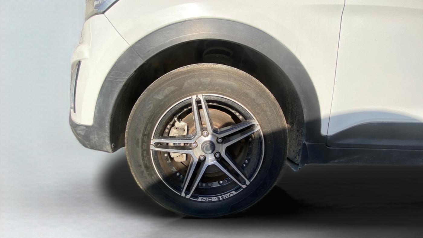 2018 Hyundai Creta E PLUS 1.4 DIESEL, Diesel, Manual, 68,848 km, Left Front Wheel