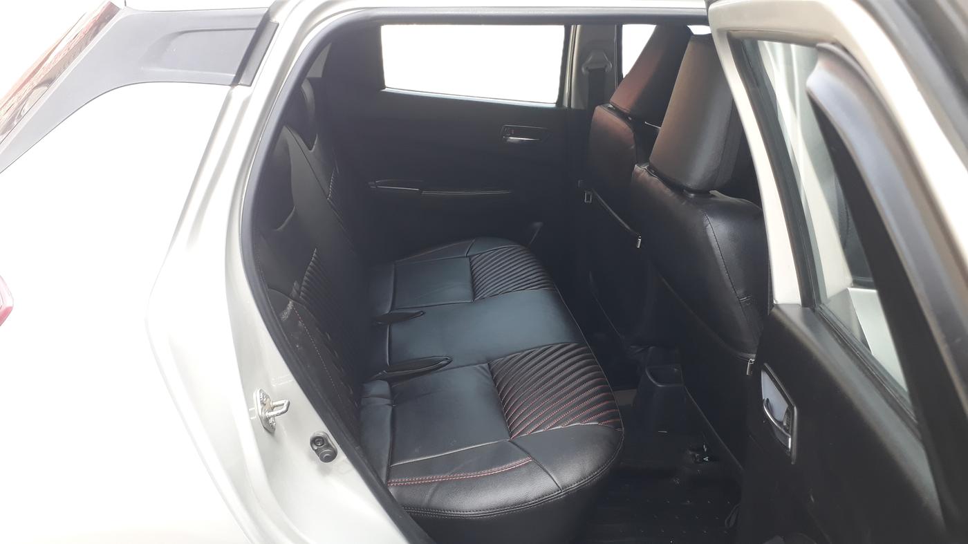 2019 Maruti Swift VXI, Petrol, Manual, 57,354 km, Right Side Rear Door Cabin