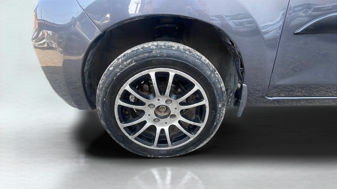 2020 Maruti Alto VXI, Petrol, Manual, 47,500 km, Left Front Wheel