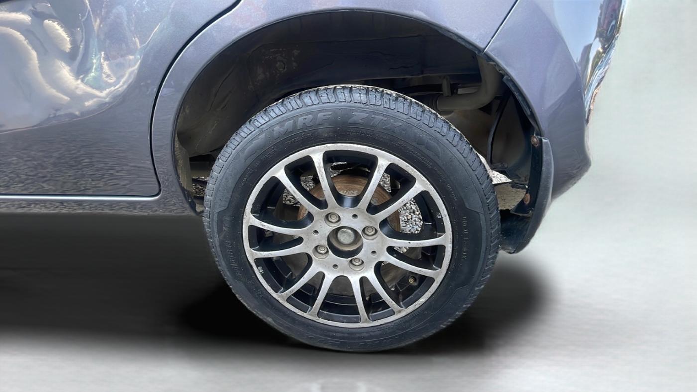 2020 Maruti Alto VXI, Petrol, Manual, 47,500 km, Left Rear Wheel