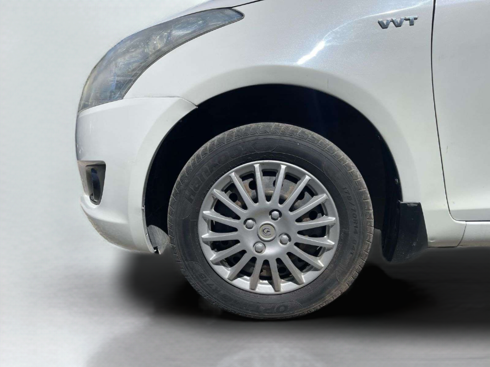 2014 Maruti Swift VXI, Petrol, Manual, 57,576 km, Left Front Wheel