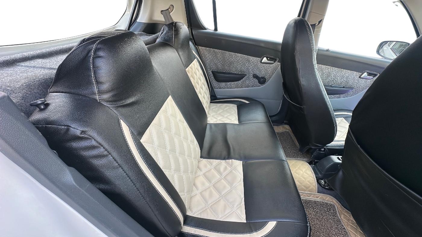 2018 Maruti Alto 800 VXI, Petrol, Manual, 51,000 km, Right Side Rear Door Cabin
