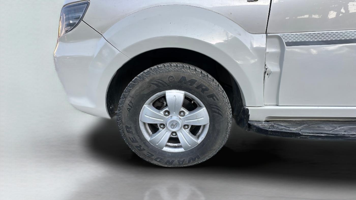 2018 Tata Safari Storme 2.2 VX 4X2, Diesel, Manual, 85,000 km, Left Front Wheel