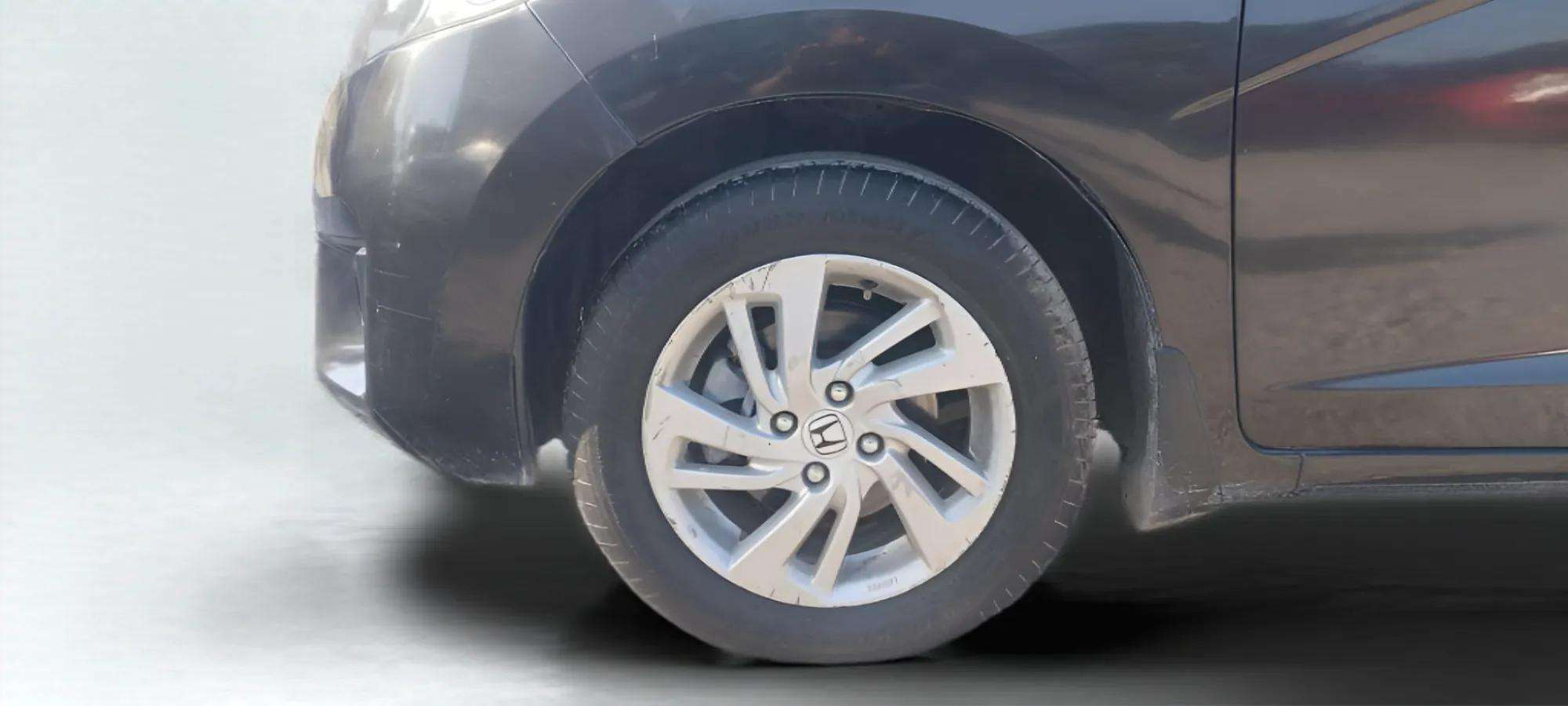 2015 Honda Jazz 1.2L I-VTEC V AT, Petrol, Automatic, 58,000 km, Left Front Wheel