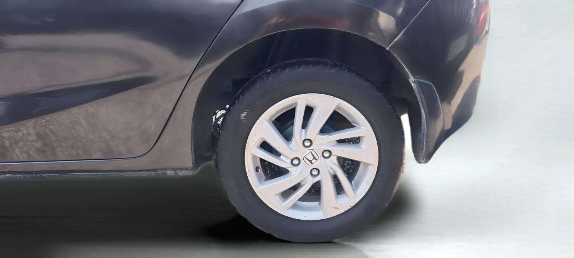 2015 Honda Jazz 1.2L I-VTEC V AT, Petrol, Automatic, 58,000 km, Left Rear Wheel