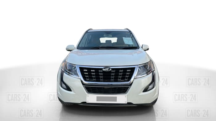 2020 Mahindra XUV500 W11(O), Diesel, Manual, 76,012 km, Front