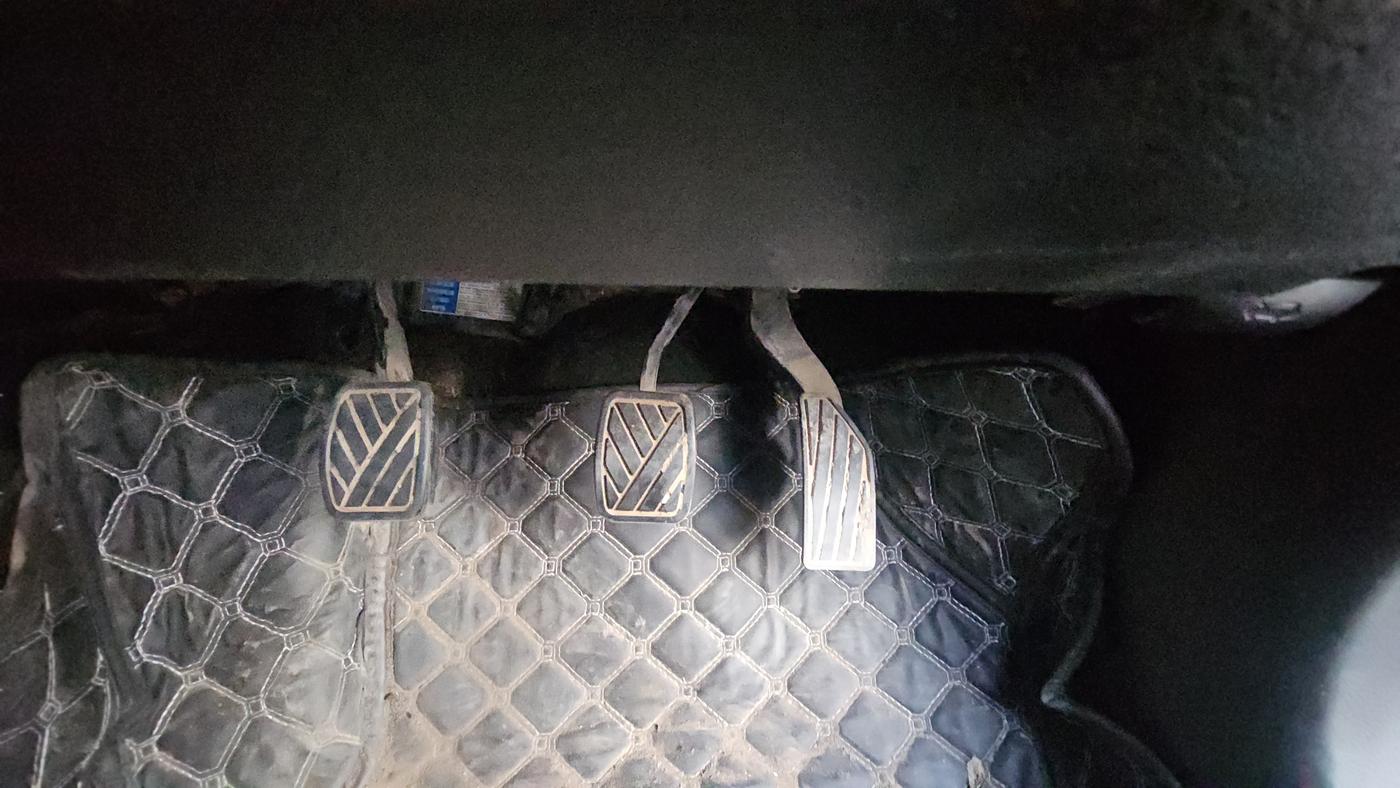 2018 Maruti Vitara Brezza ZDI, Diesel, Manual, 62,000 km, Pedals