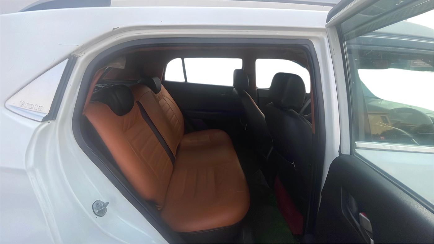 2016 Hyundai Creta S 1.4 DIESEL, Diesel, Manual, 83,865 km, Right Side Rear Door Cabin