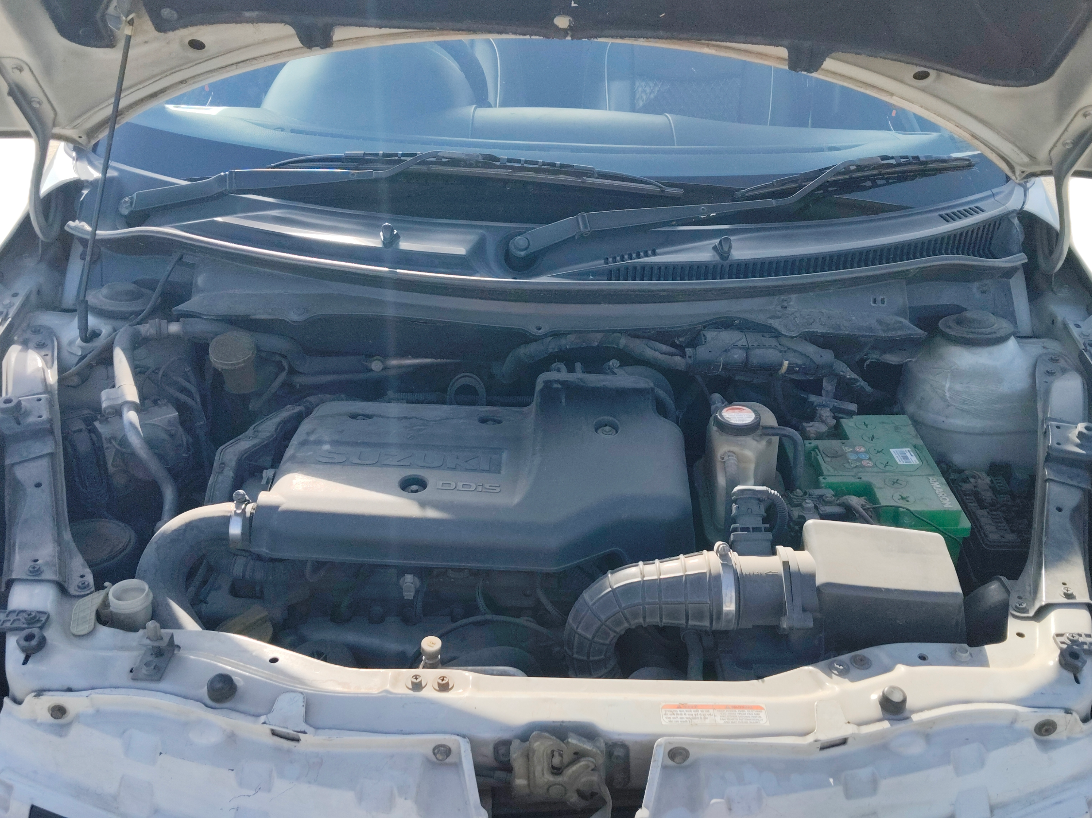 2014 Maruti Swift VDI, Diesel, Manual, 95,750 km, Open Bonnet