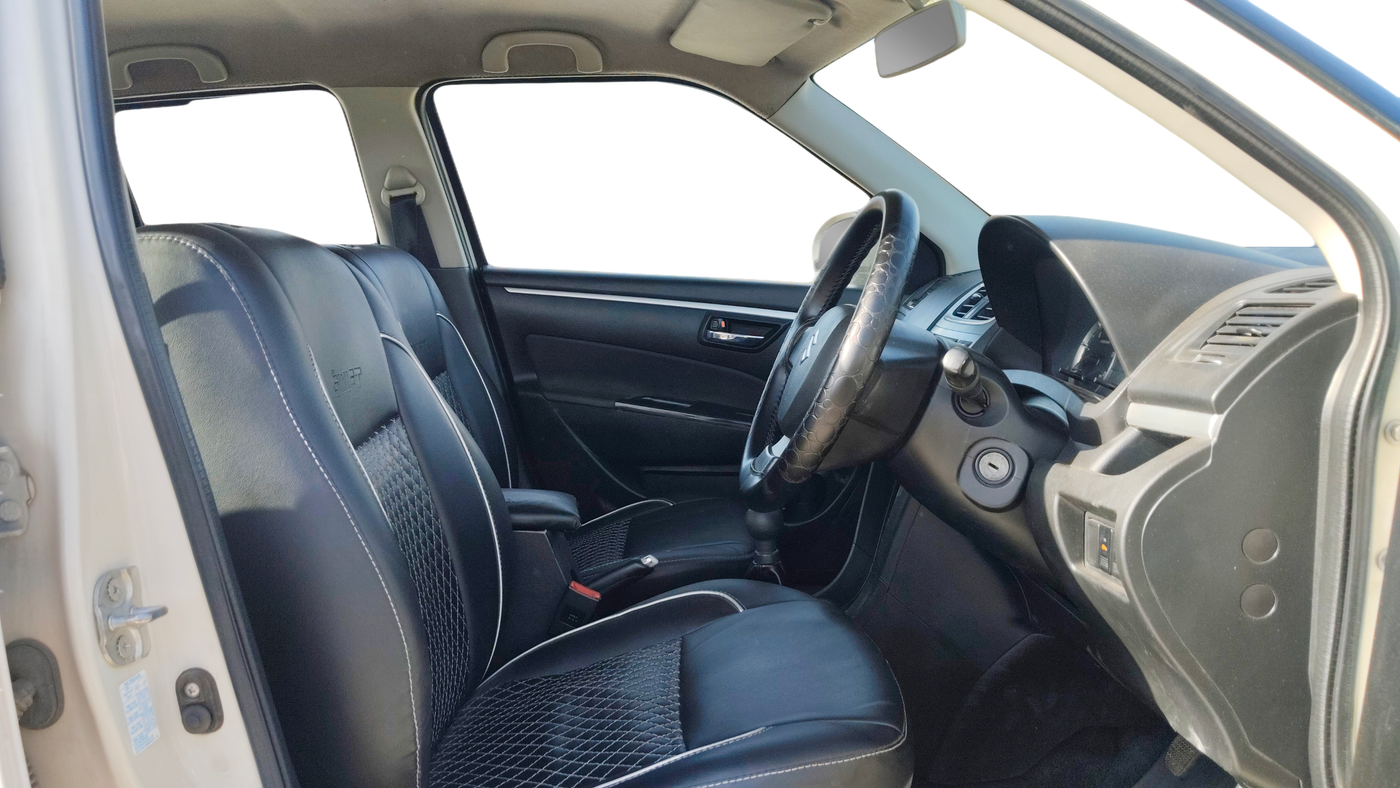 2014 Maruti Swift VDI, Diesel, Manual, 95,750 km, Right Side Front Door Cabin