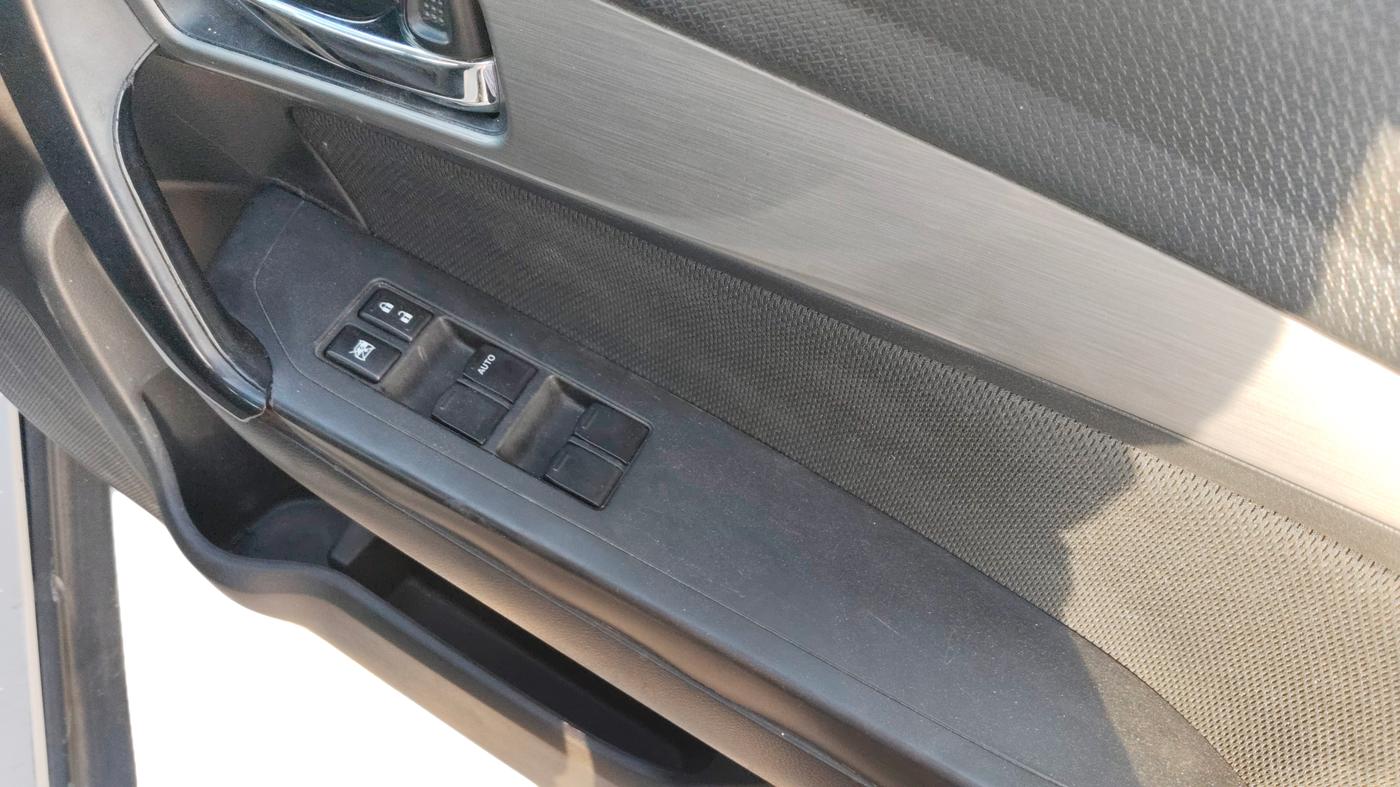 2019 Maruti Vitara Brezza ZDI, Diesel, Manual, 81,830 km, Driver Side Door Panel Controls