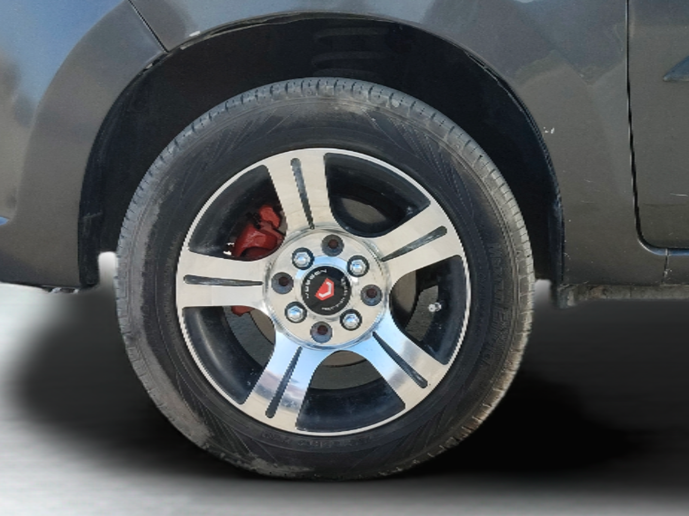 2016 Maruti Alto K10 VXI, Petrol, Manual, 42,970 km, Left Front Wheel