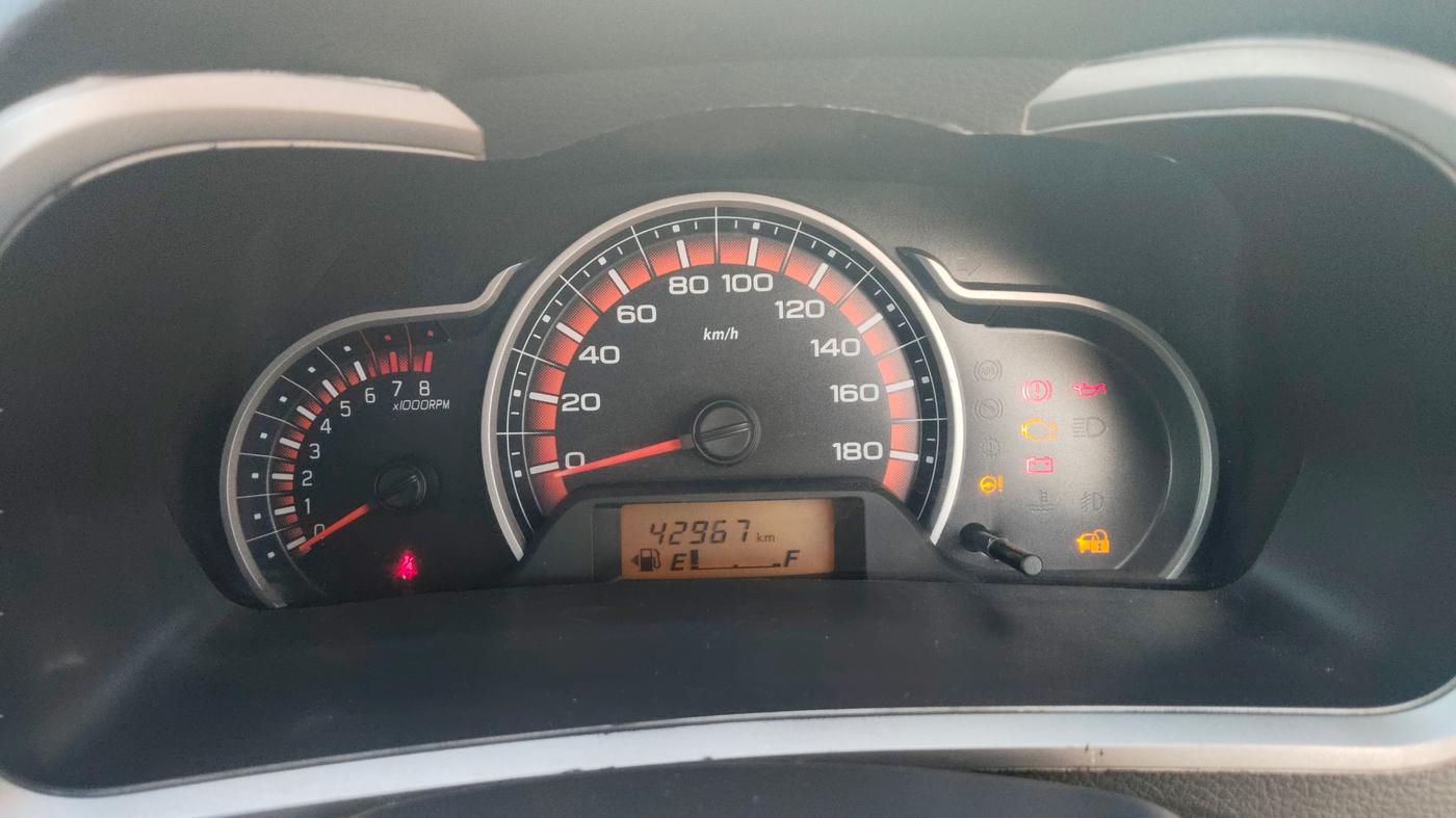 2016 Maruti Alto K10 VXI, Petrol, Manual, 42,970 km, Odometer Image