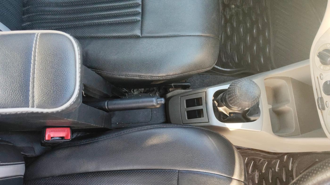 2016 Maruti Alto K10 VXI, Petrol, Manual, 42,970 km, Gear Lever