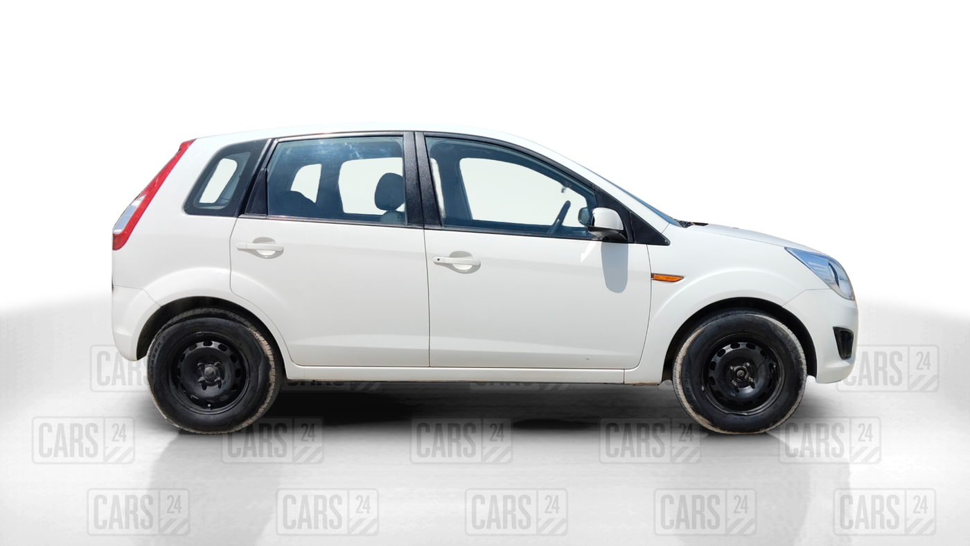 2013 Ford Figo EXI 1.2 PETROL, Petrol, Manual, 53,941 km, Right Side View