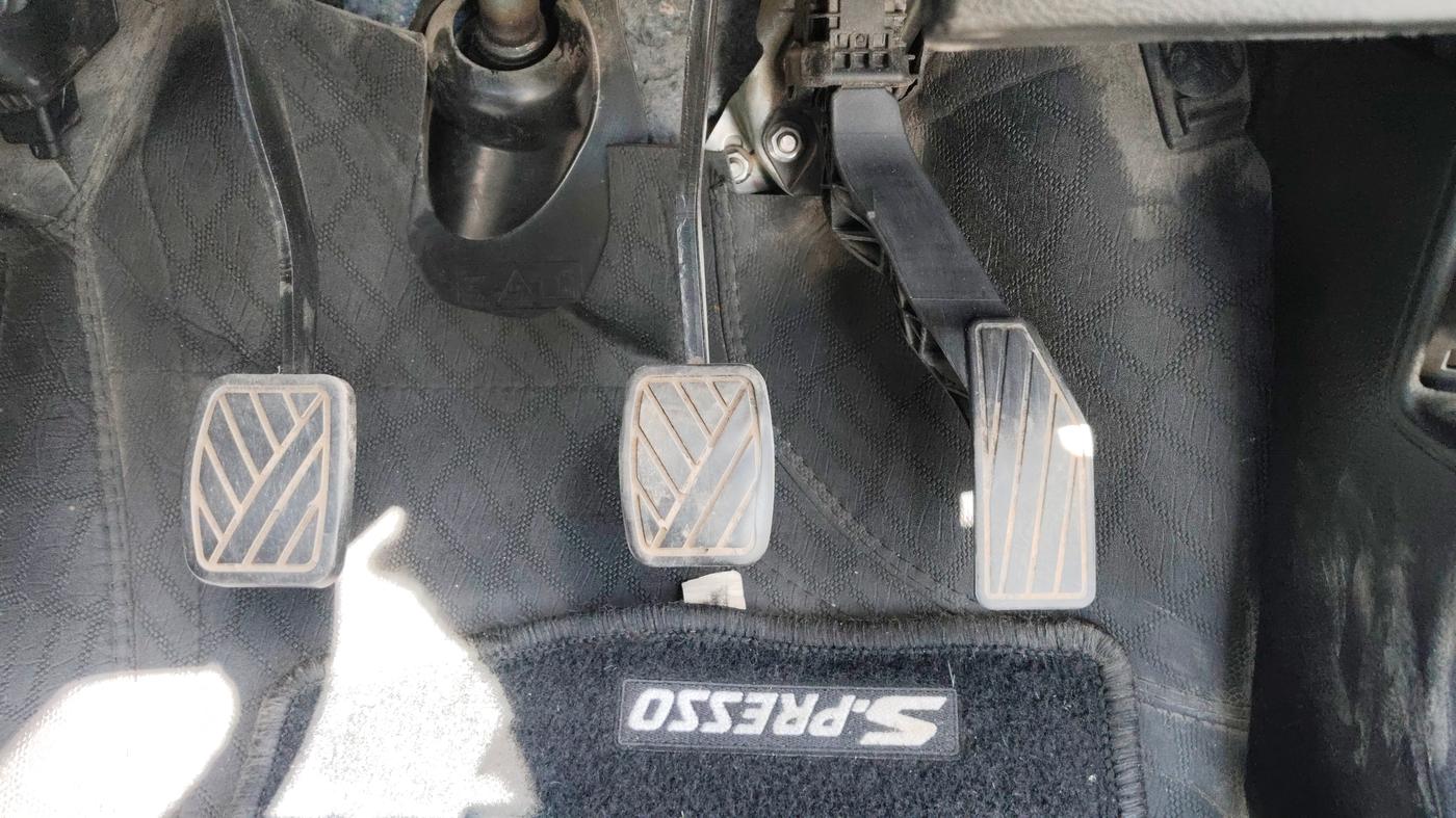 2022 Maruti S PRESSO VXI, Petrol, Manual, 42,780 km, Pedals