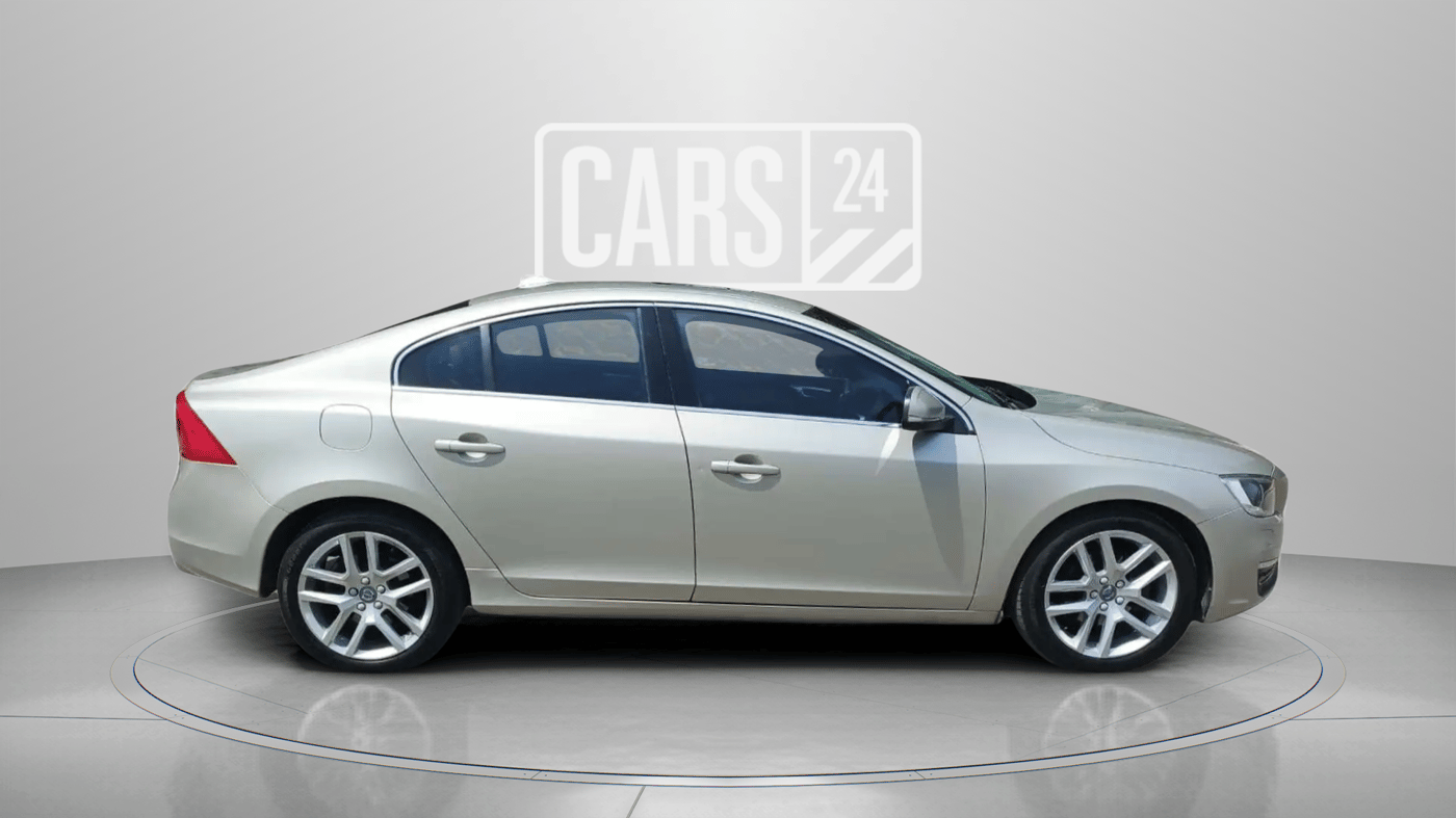 2017 Volvo S60 KINETIC D4, Diesel, Automatic, 91,020 km, Right Side View