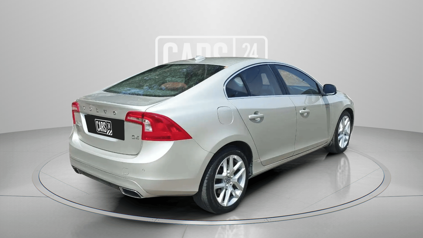 2017 Volvo S60 KINETIC D4, Diesel, Automatic, 91,020 km, Right Back Diagonal