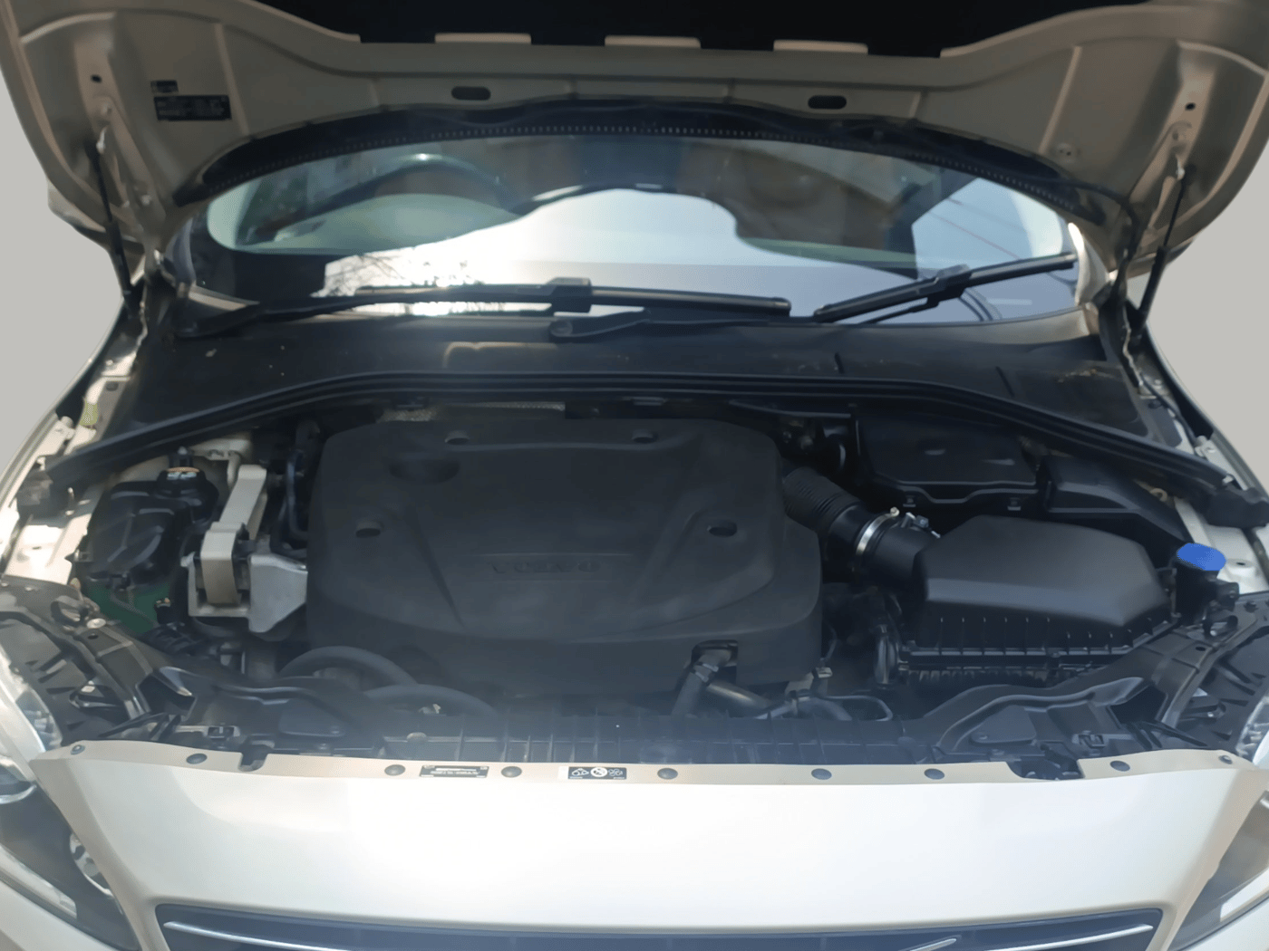 2017 Volvo S60 KINETIC D4, Diesel, Automatic, 91,020 km, Open Bonnet