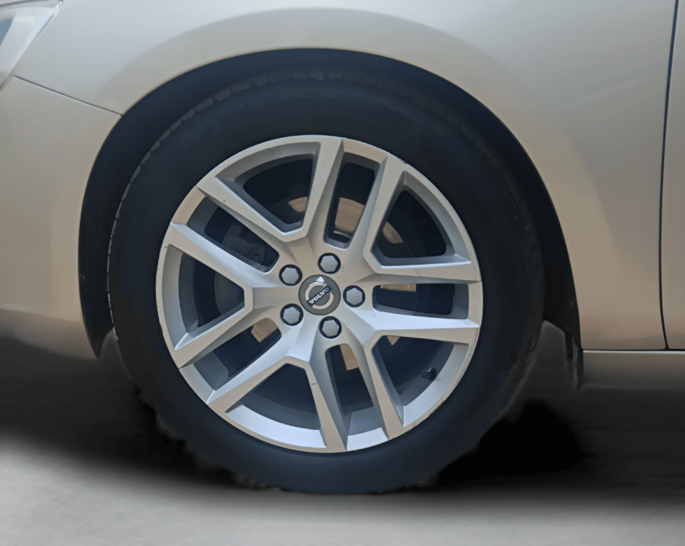 2017 Volvo S60 KINETIC D4, Diesel, Automatic, 91,020 km, Left Front Wheel