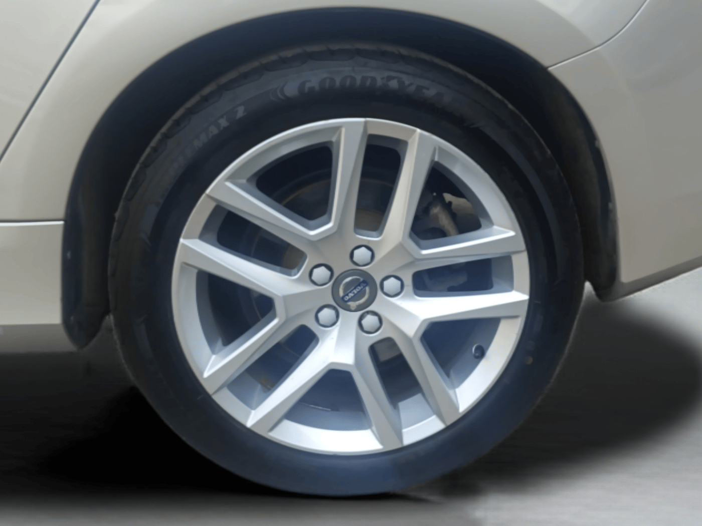 2017 Volvo S60 KINETIC D4, Diesel, Automatic, 91,020 km, Left Rear Wheel