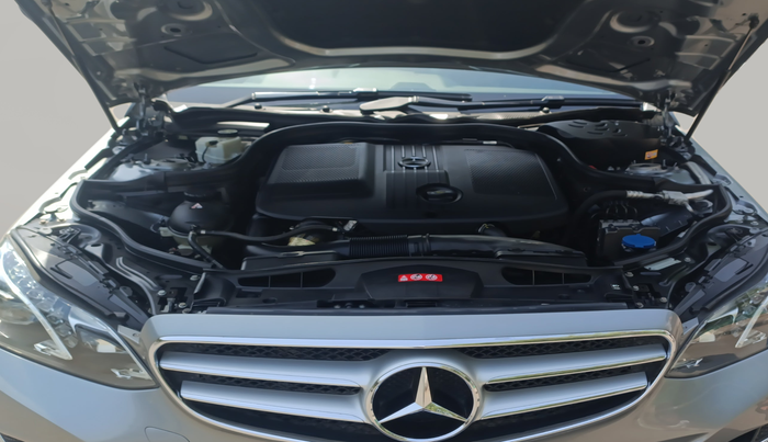 2015 Mercedes Benz E Class E 250 CDI AVANTGARDE, Diesel, Automatic, 58,500 km, Open Bonnet