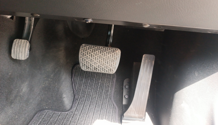 2015 Mercedes Benz E Class E 250 CDI AVANTGARDE, Diesel, Automatic, 58,500 km, Pedals